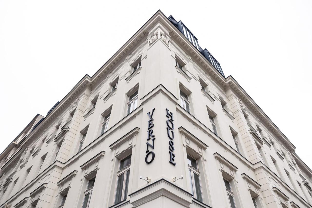 Verno House Budapest, Vignette Collection By Ihg Zewnętrze zdjęcie The hotel in 2014